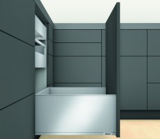 BLUM 770F6002I oldalfal Legrabox F 600mm nemesacél